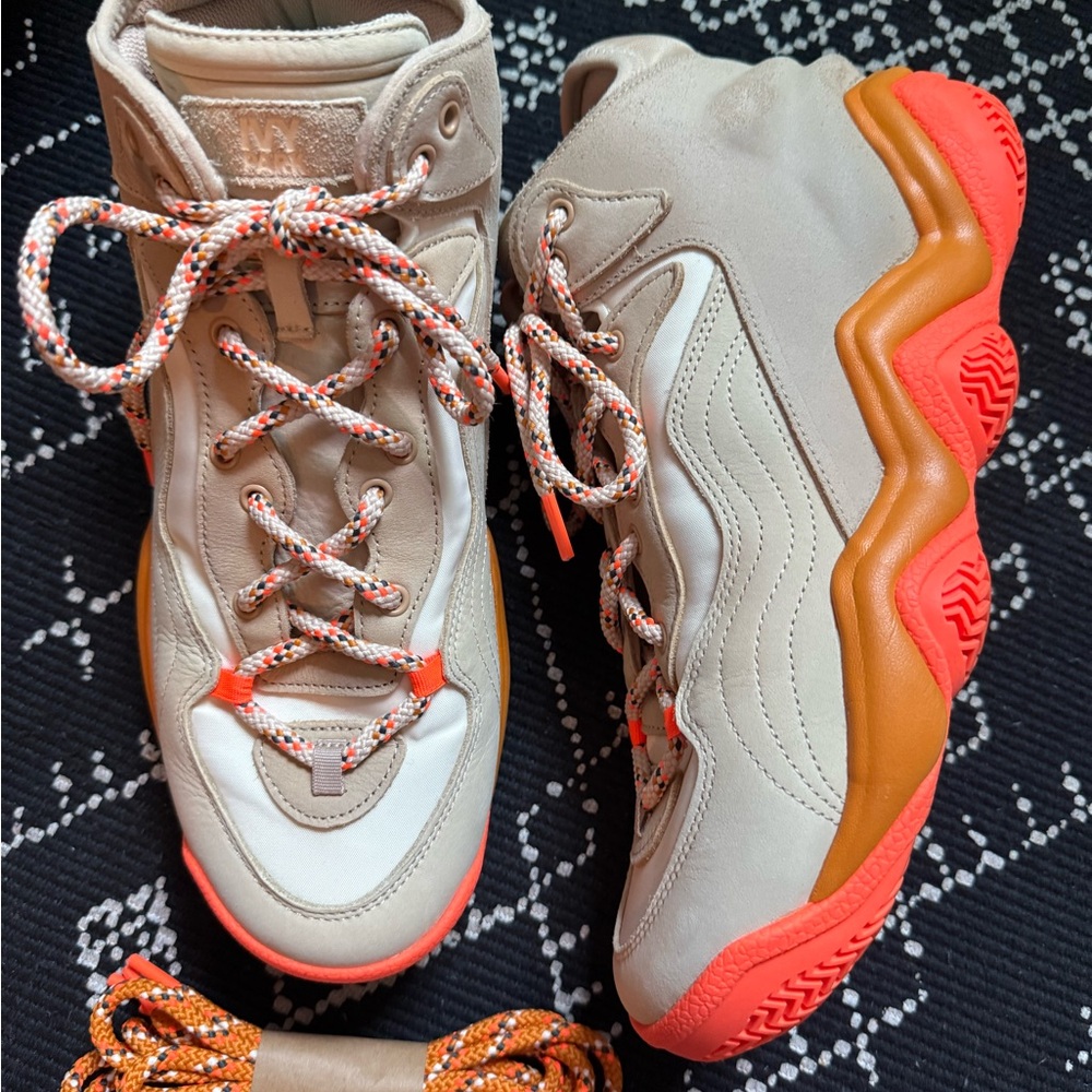 Ivy Park Top Ten 2000 Sneaker